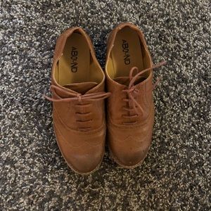 Oxford shoes